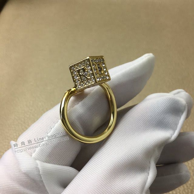 Dior飾品 迪奧經典熱銷款星星正方體鑲鑽戒指  zgd1446